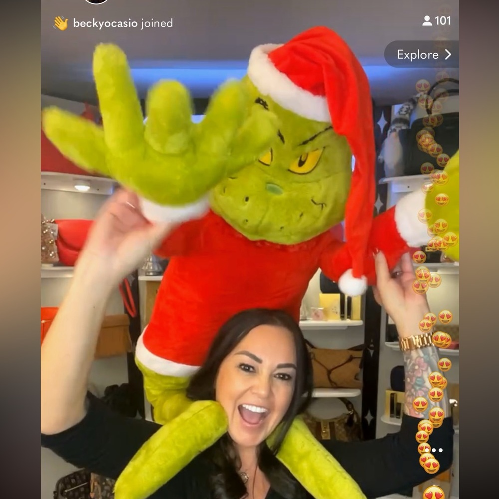 LilRad is Live!!Please like this listing to be notified when I go live 🎉💞🪽🎤 - Picture 8 of 15